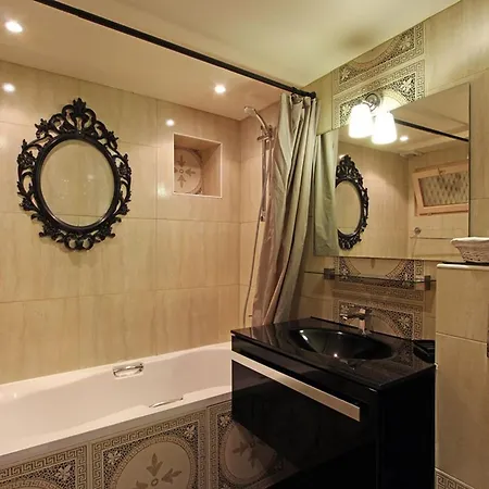 Spacieux Au Coeur De 75 M² Avec Vue Sur La باريس